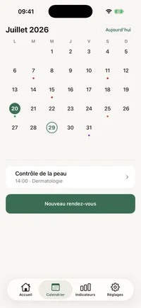 Calendrier mensuel de FichaMed avec les jours de rendez-vous marqués et l’agenda du jour sélectionné en dessous.