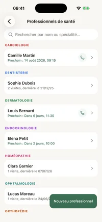 Liste des professionnels de santé dans FichaMed, chacun avec sa spécialité et ses coordonnées.