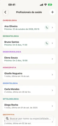 Tela de profissionais de saúde do FichaMed com os dados guardados no aparelho